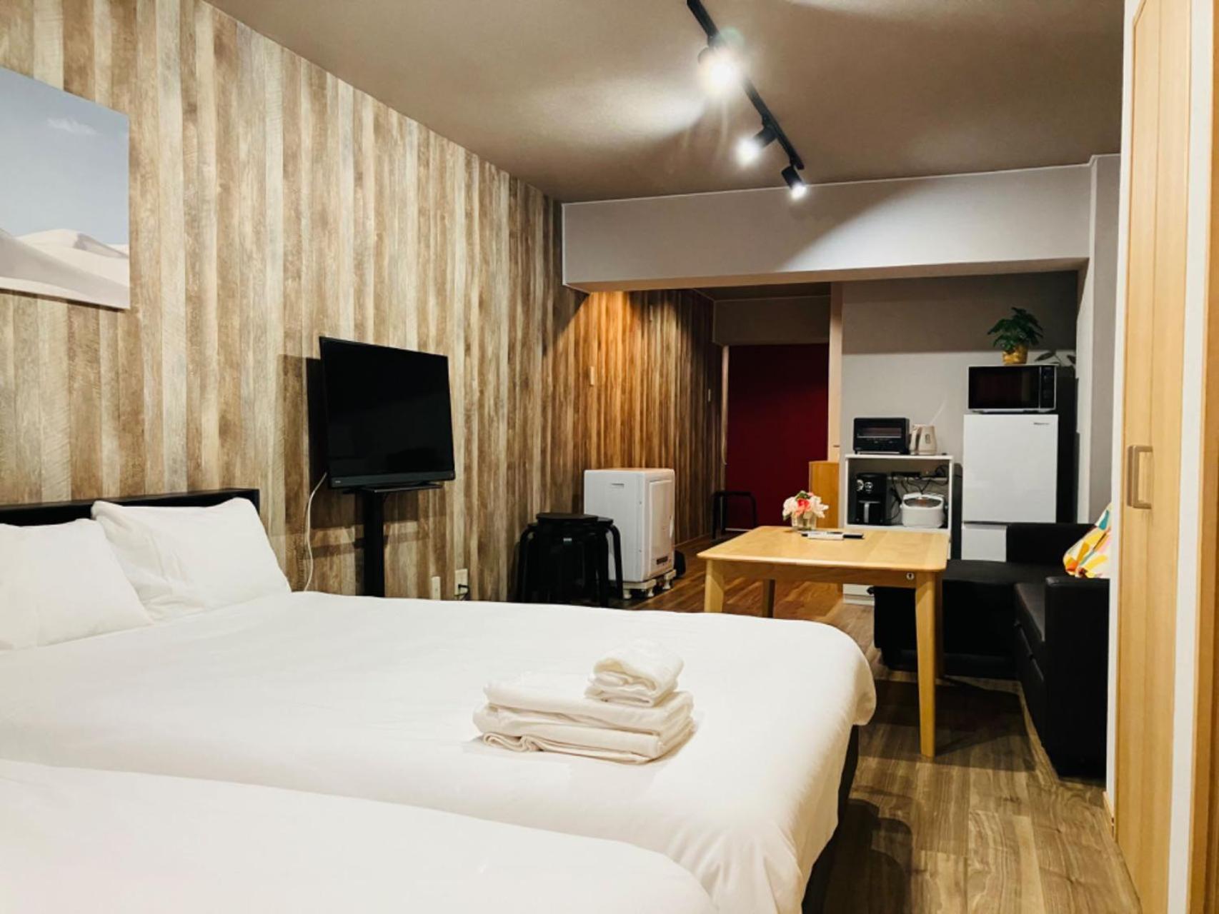 B-shinjuku Hana Luxury House *
